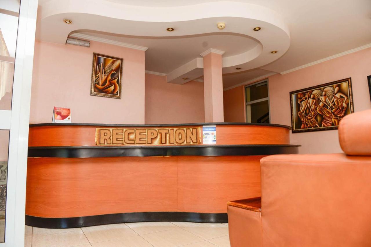 Room In Bb - Enjoy You Vacation Wail Staying In This Single Room Fit For 2 People 基加利 外观 照片