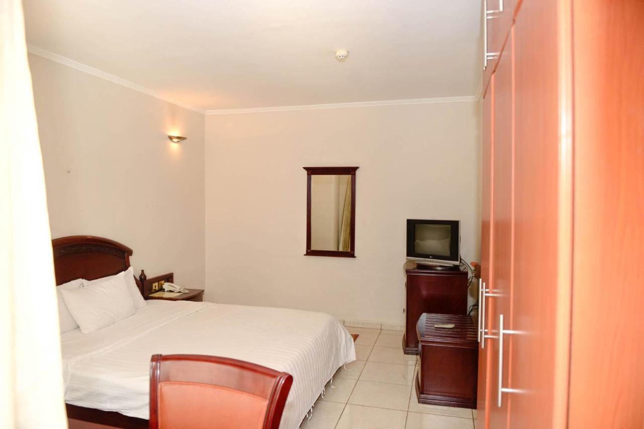 Room In Bb - Enjoy You Vacation Wail Staying In This Single Room Fit For 2 People 基加利 外观 照片